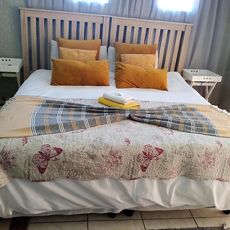 Baobab Tree Guest House 블룸폰테인 외부 사진